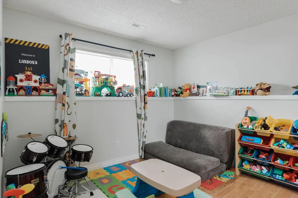 110 Parmenter Crescent Fort Mcmurray AB T9K1L8