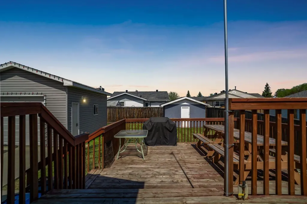 110 Parmenter Crescent Fort Mcmurray AB T9K1L8