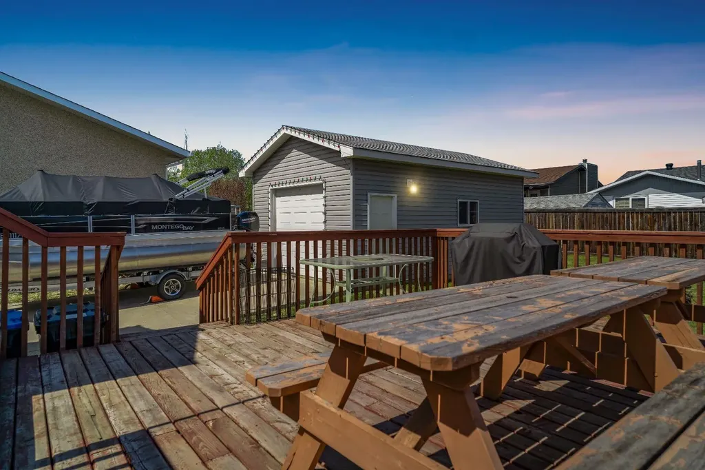 110 Parmenter Crescent Fort Mcmurray AB T9K1L8