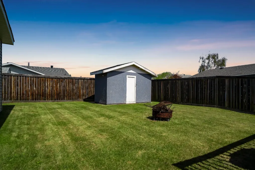 110 Parmenter Crescent Fort Mcmurray AB T9K1L8