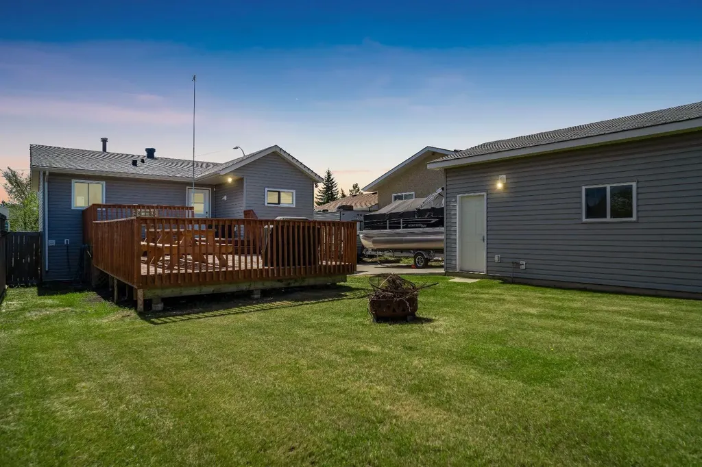 110 Parmenter Crescent Fort Mcmurray AB T9K1L8