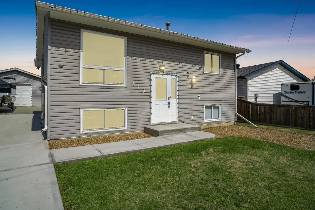 110 Parmenter Crescent Fort Mcmurray AB T9K1L8