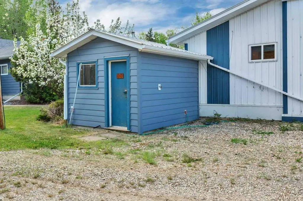374079 Range Road 4-2 Rural Clearwater County AB T0M 0X0