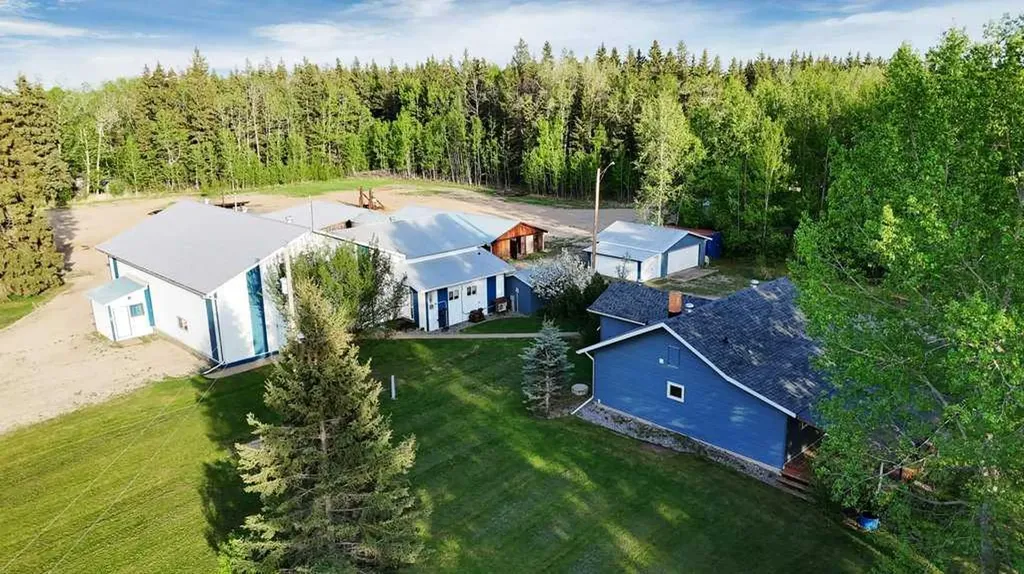 374079 Range Road 4-2 Rural Clearwater County AB T0M 0X0