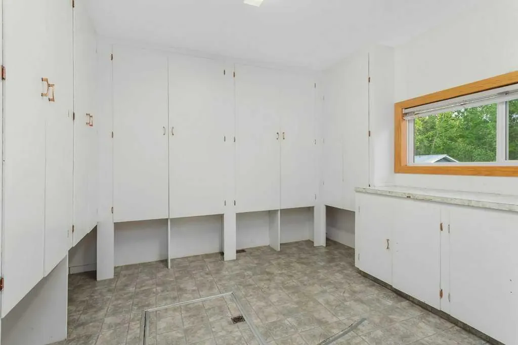 374079 Range Road 4-2 Rural Clearwater County AB T0M 0X0