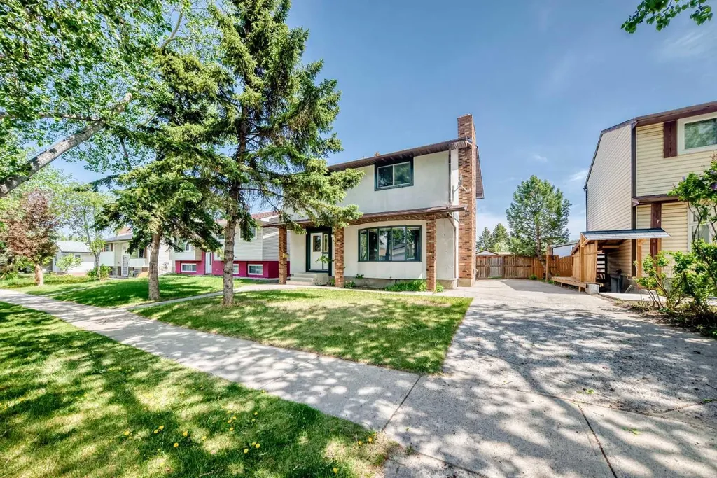 4308 55 Street NE Calgary AB T1Y 4B7