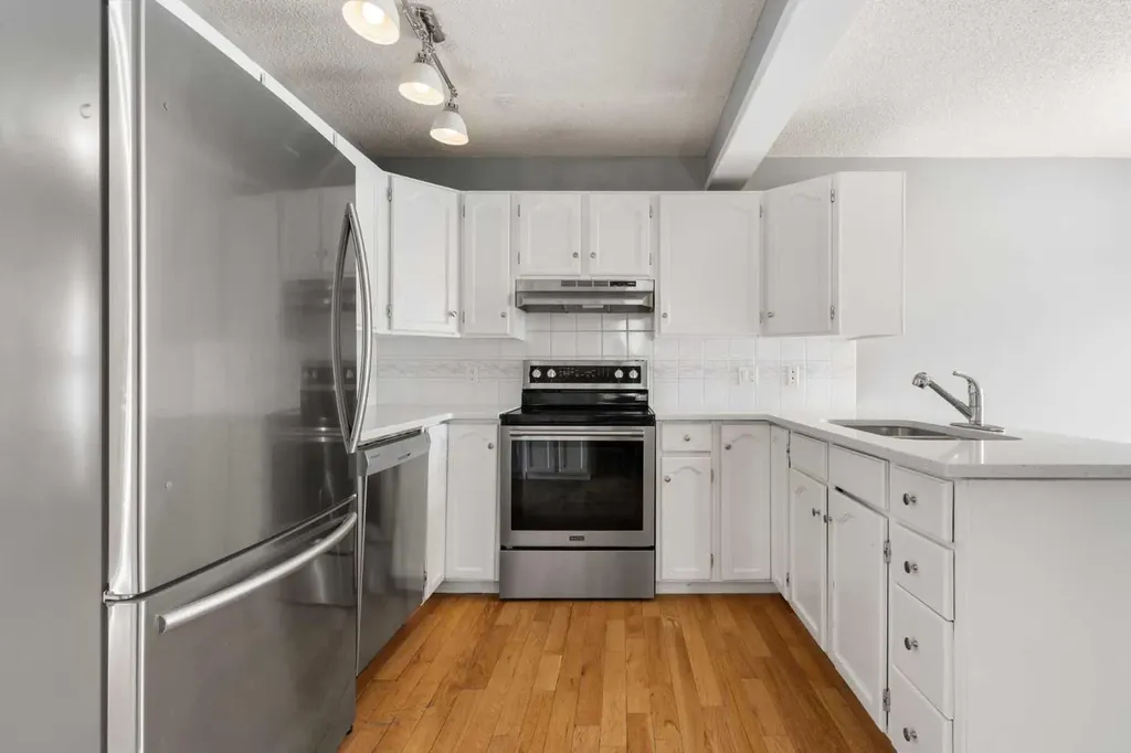 256 Covington Place NE Calgary AB T3K 4A7