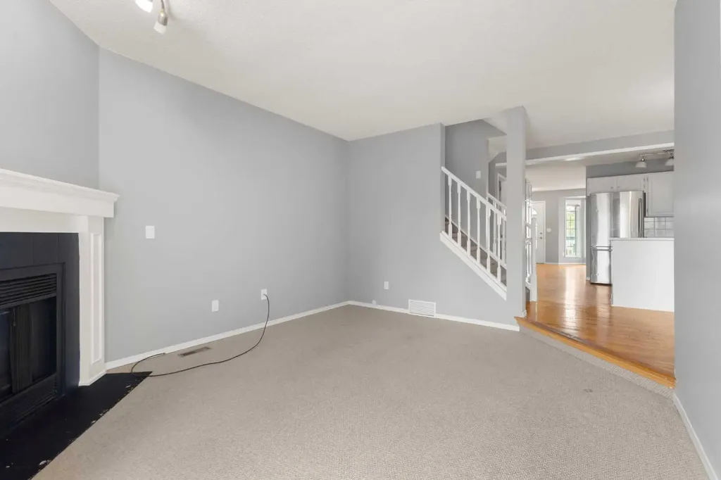 256 Covington Place NE Calgary AB T3K 4A7