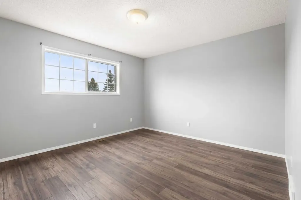 256 Covington Place NE Calgary AB T3K 4A7