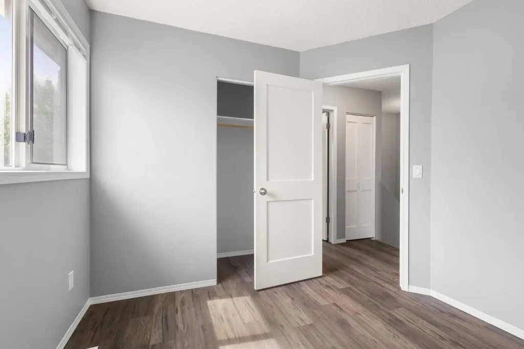 256 Covington Place NE Calgary AB T3K 4A7