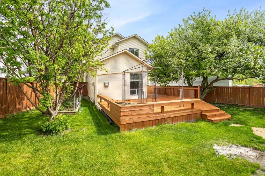 256 Covington Place NE Calgary AB T3K 4A7