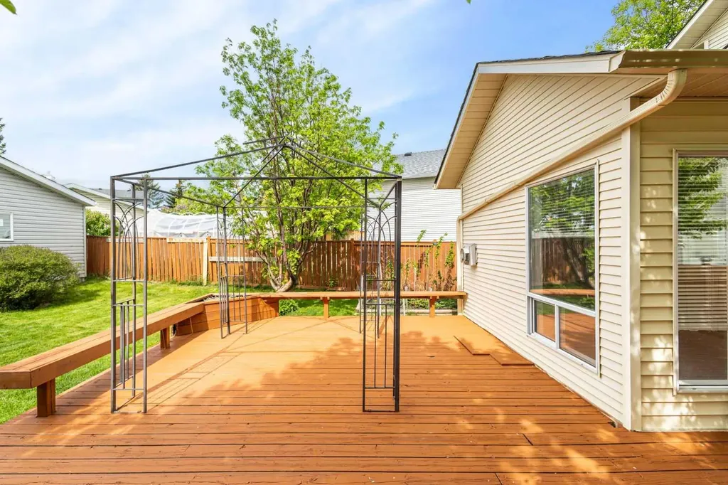 256 Covington Place NE Calgary AB T3K 4A7