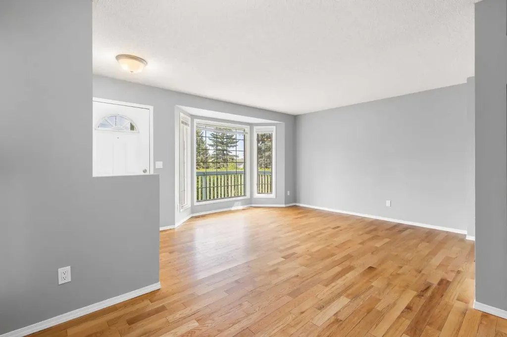 256 Covington Place NE Calgary AB T3K 4A7