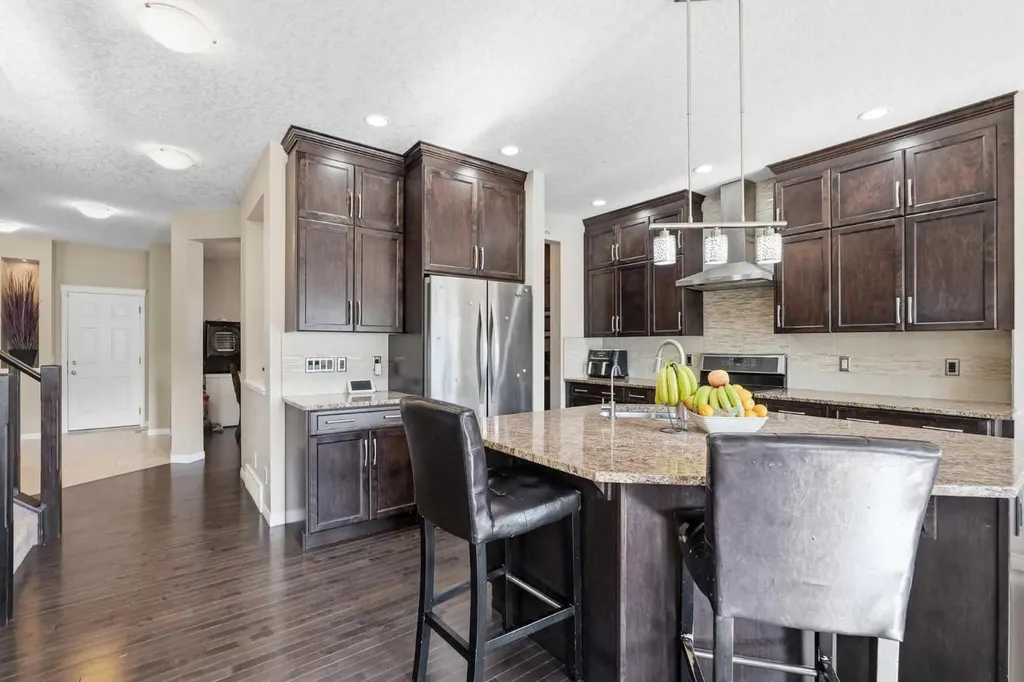 19 Hillcrest Link SW Airdrie AB T4B4B1