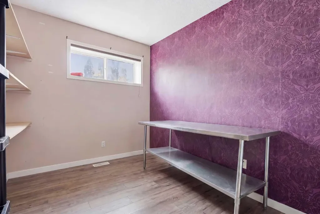 19 Hillcrest Link SW Airdrie AB T4B4B1