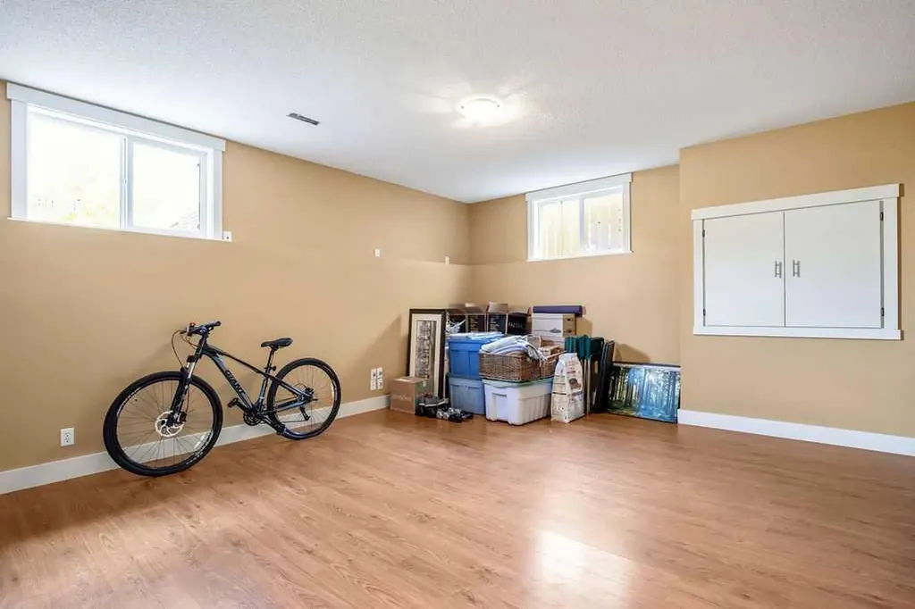 20 Covepark Close NE Calgary AB T3K 5R3