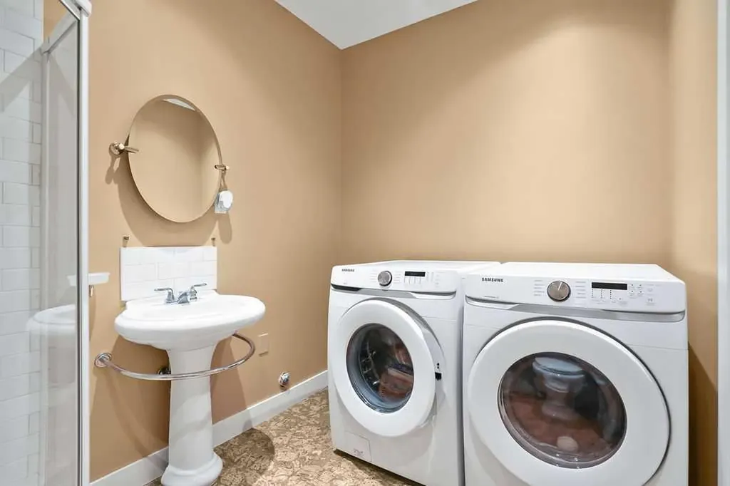 20 Covepark Close NE Calgary AB T3K 5R3