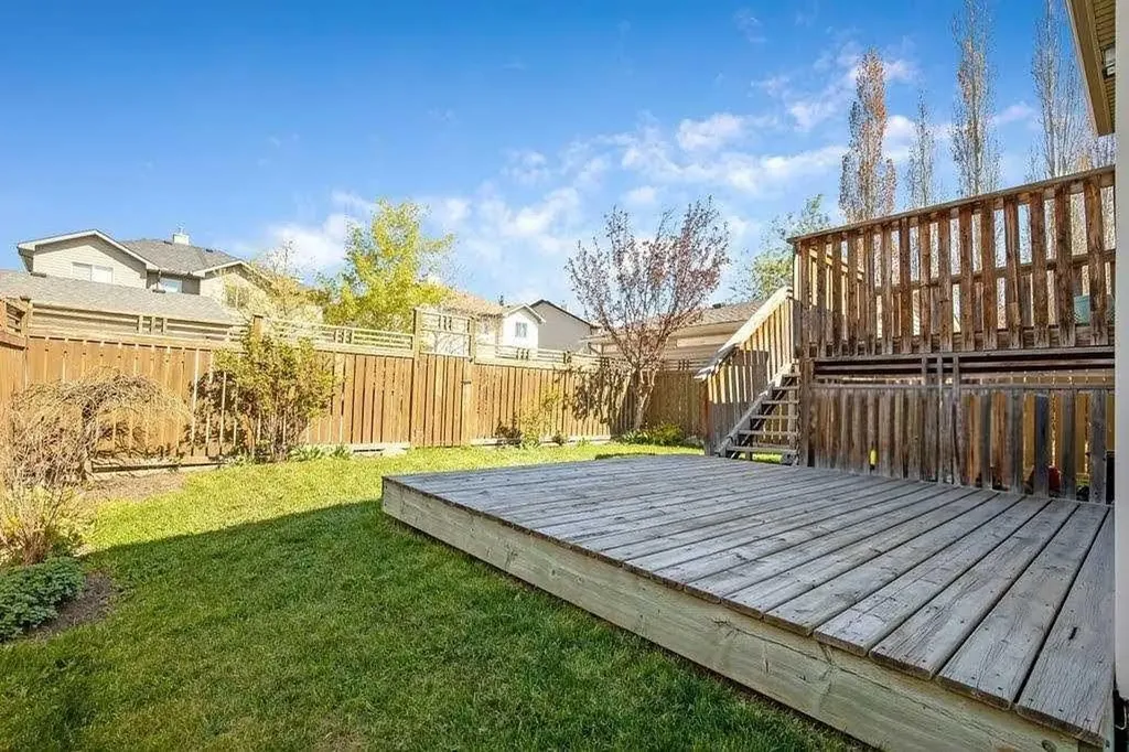 20 Covepark Close NE Calgary AB T3K 5R3