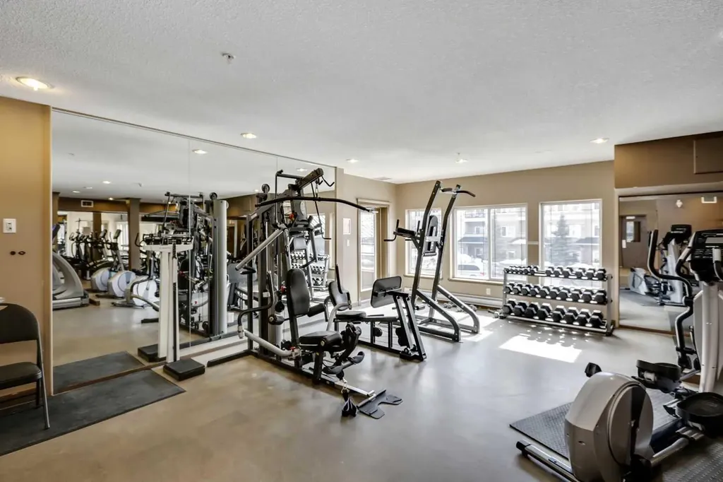 20 Discovery Ridge Close SW Calgary AB T3H5X4