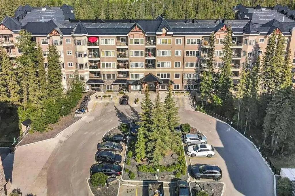 20 Discovery Ridge Close SW Calgary AB T3H5X4