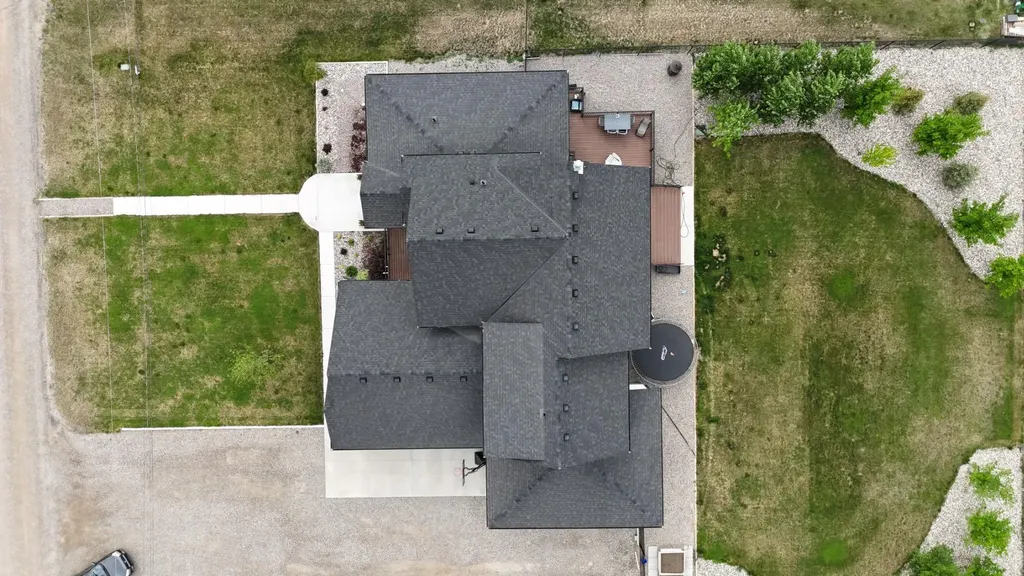 325 W 1 Avenue N Magrath AB T0K 1J0