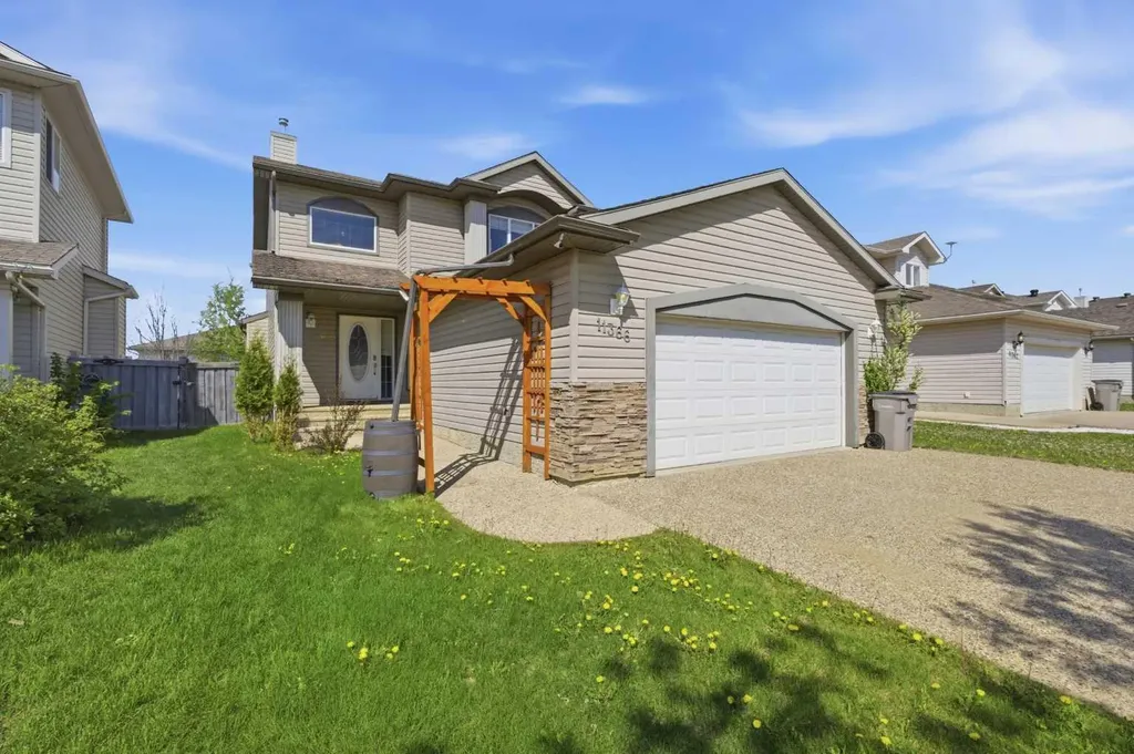 11366 81 Avenue Grande Prairie AB T8W 2T8