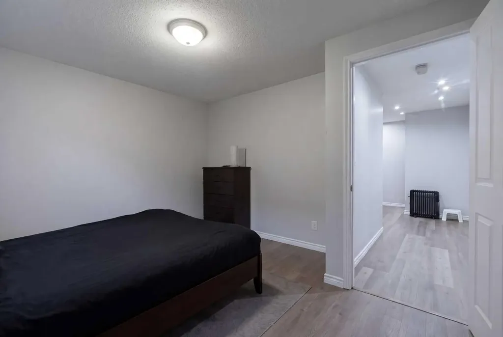 11366 81 Avenue Grande Prairie AB T8W 2T8