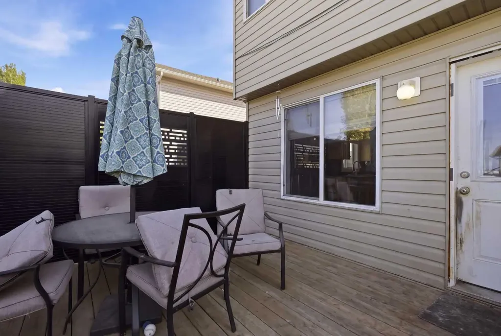11366 81 Avenue Grande Prairie AB T8W 2T8