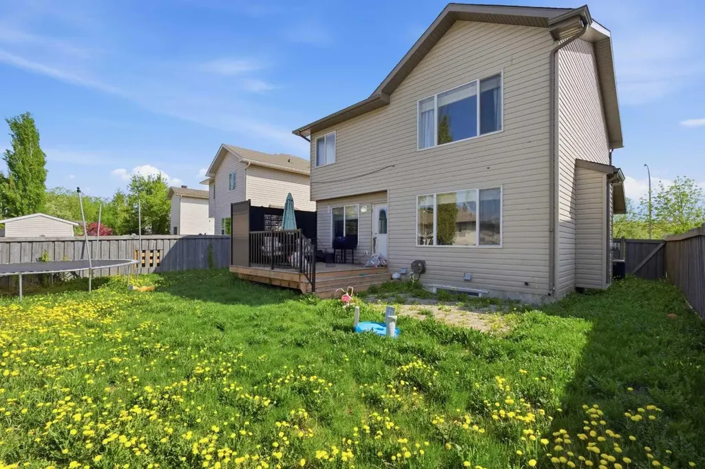 11366 81 Avenue Grande Prairie AB T8W 2T8