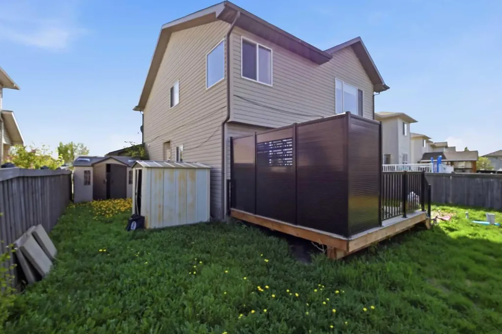 11366 81 Avenue Grande Prairie AB T8W 2T8
