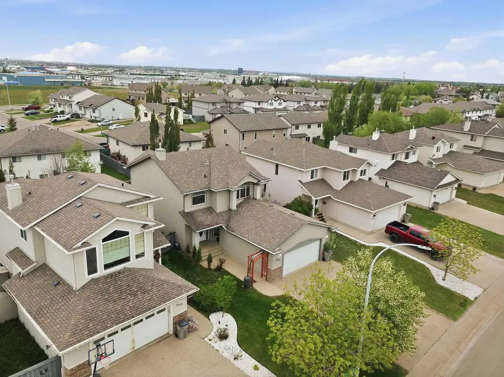 11366 81 Avenue Grande Prairie AB T8W 2T8
