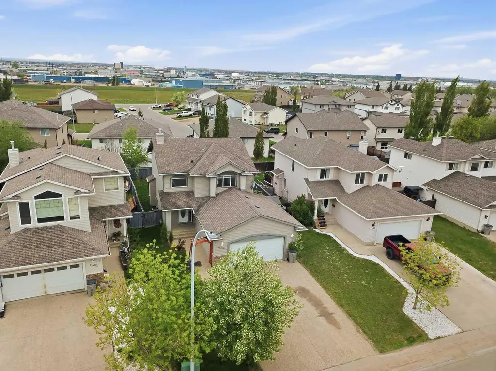 11366 81 Avenue Grande Prairie AB T8W 2T8