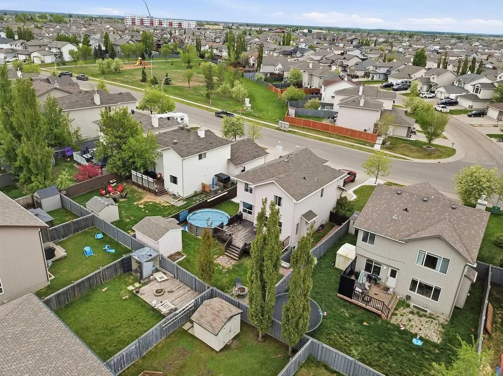 11366 81 Avenue Grande Prairie AB T8W 2T8