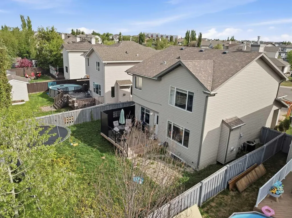 11366 81 Avenue Grande Prairie AB T8W 2T8