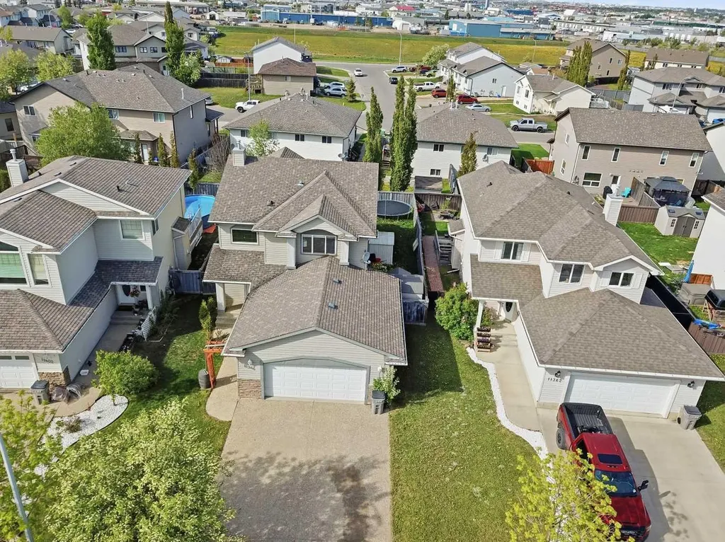 11366 81 Avenue Grande Prairie AB T8W 2T8