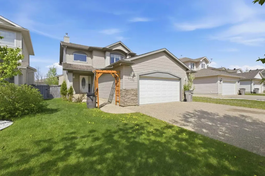 11366 81 Avenue Grande Prairie AB T8W 2T8