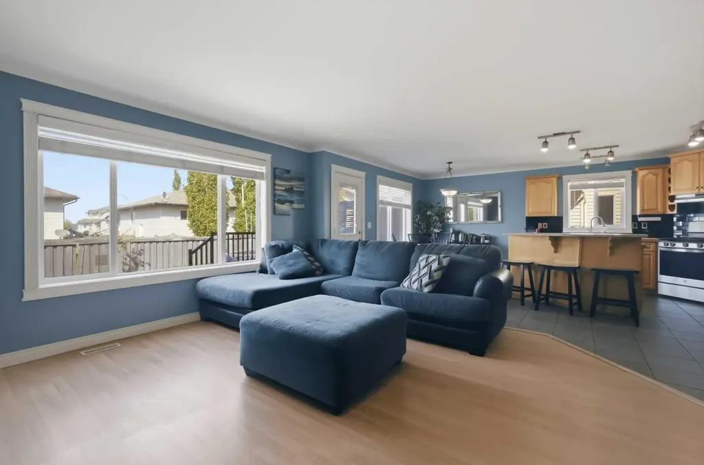 11366 81 Avenue Grande Prairie AB T8W 2T8