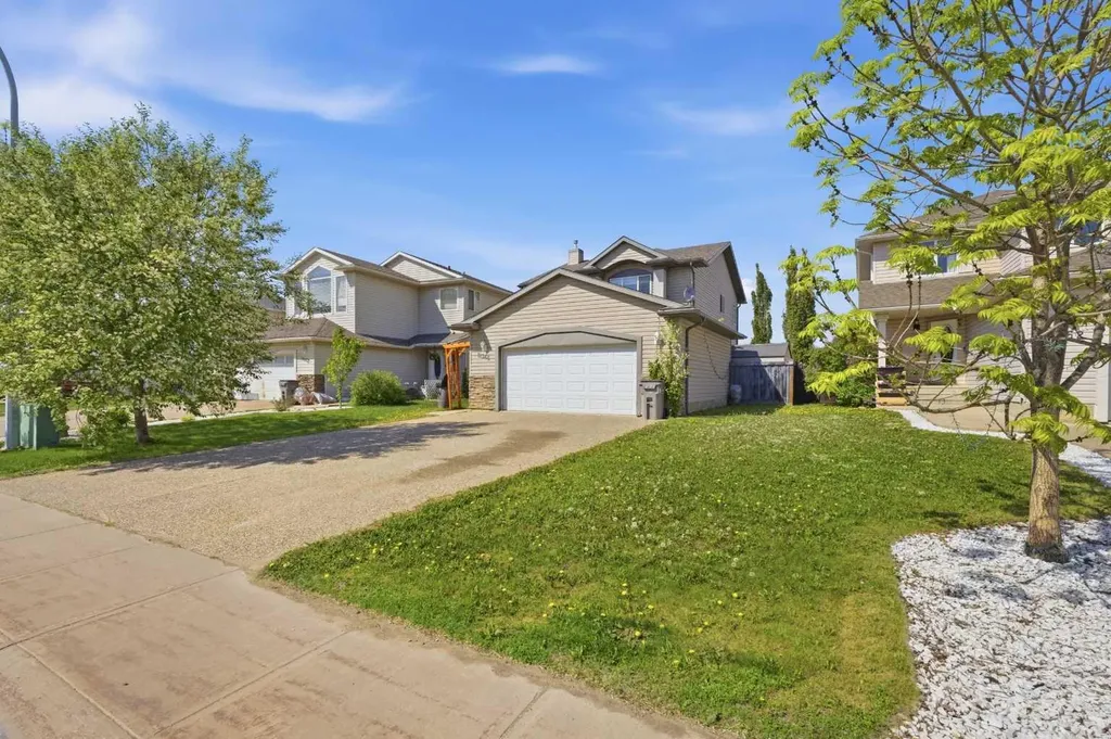 11366 81 Avenue Grande Prairie AB T8W 2T8