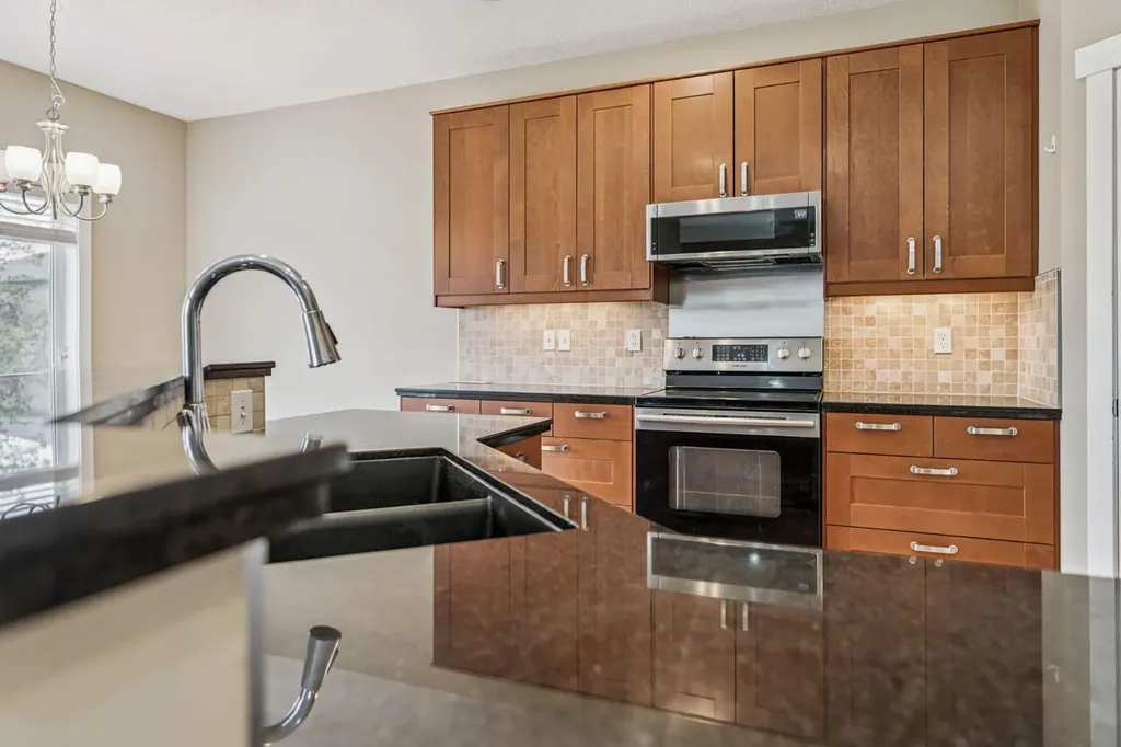 161 Citadel Ridge Close NW Calgary AB T3G4V5