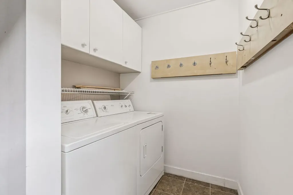 161 Citadel Ridge Close NW Calgary AB T3G4V5