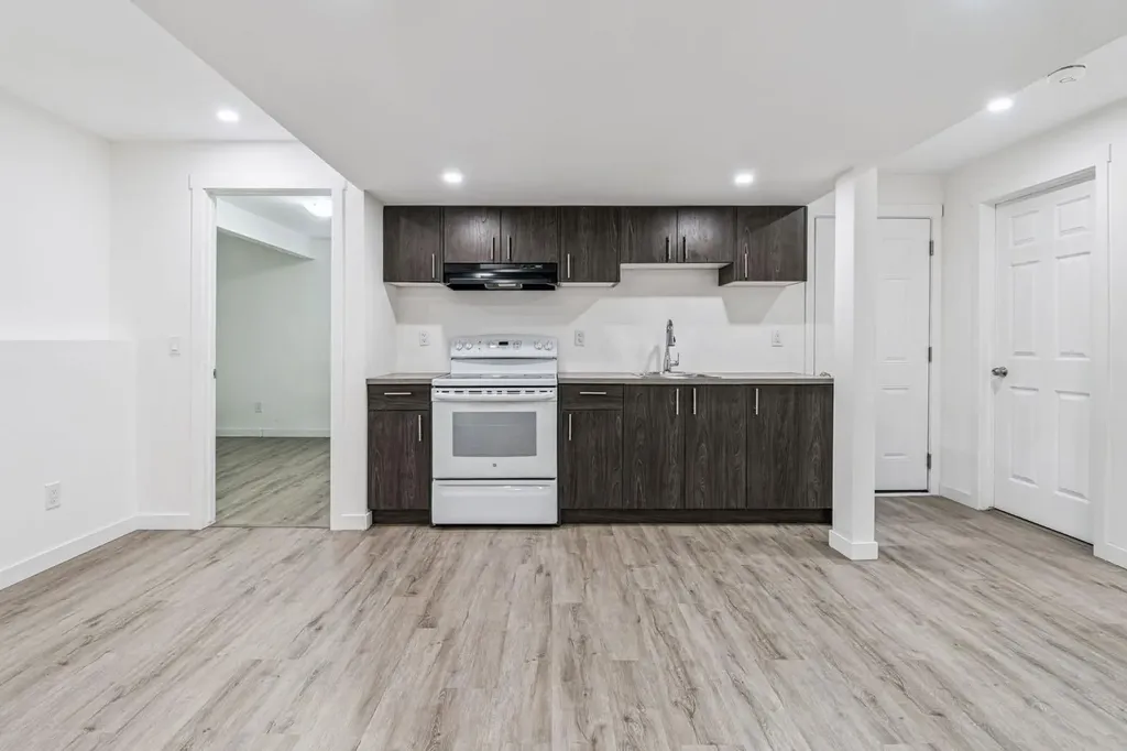 161 Citadel Ridge Close NW Calgary AB T3G4V5