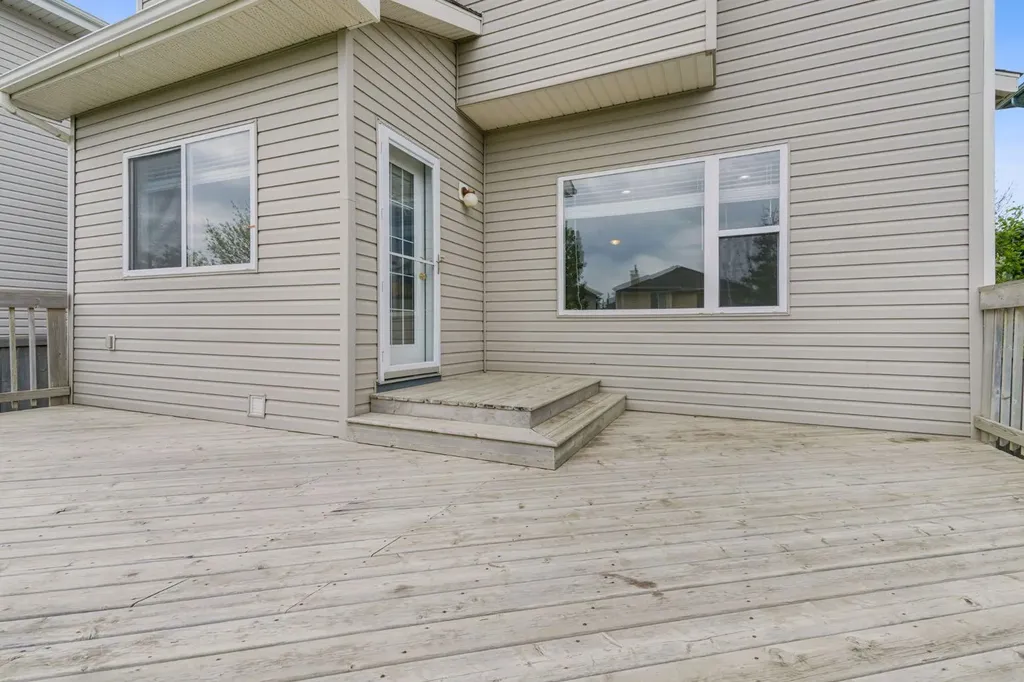 161 Citadel Ridge Close NW Calgary AB T3G4V5