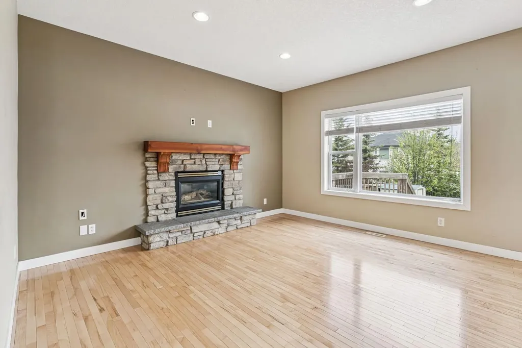 161 Citadel Ridge Close NW Calgary AB T3G4V5