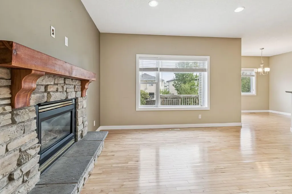 161 Citadel Ridge Close NW Calgary AB T3G4V5