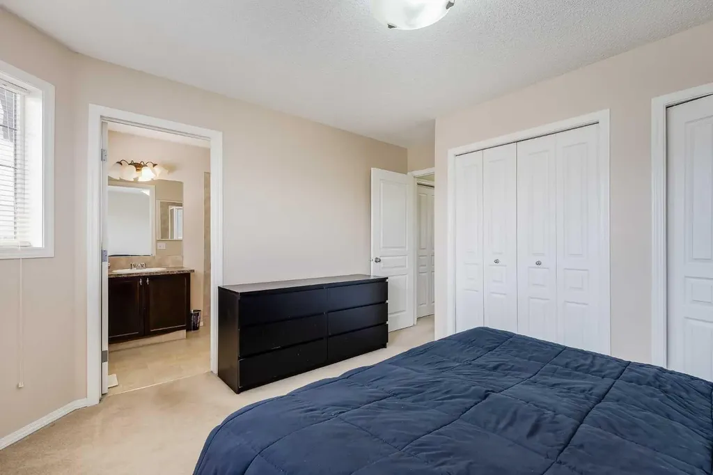 31 Taralake Gardens NE Calgary AB T3J 0A8