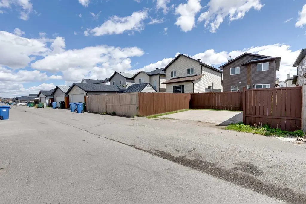 31 Taralake Gardens NE Calgary AB T3J 0A8