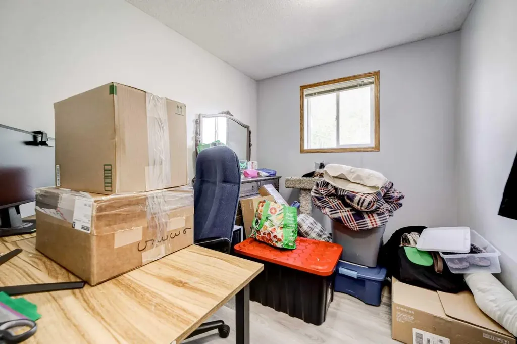 93 4 Avenue Pincher Creek AB T0K 1W0