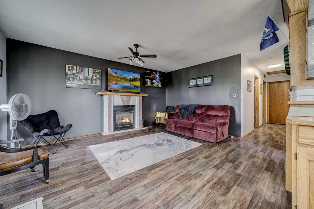 93 4 Avenue Rural Pincher Creek No. 9 M.d. Of AB T0K 1W0