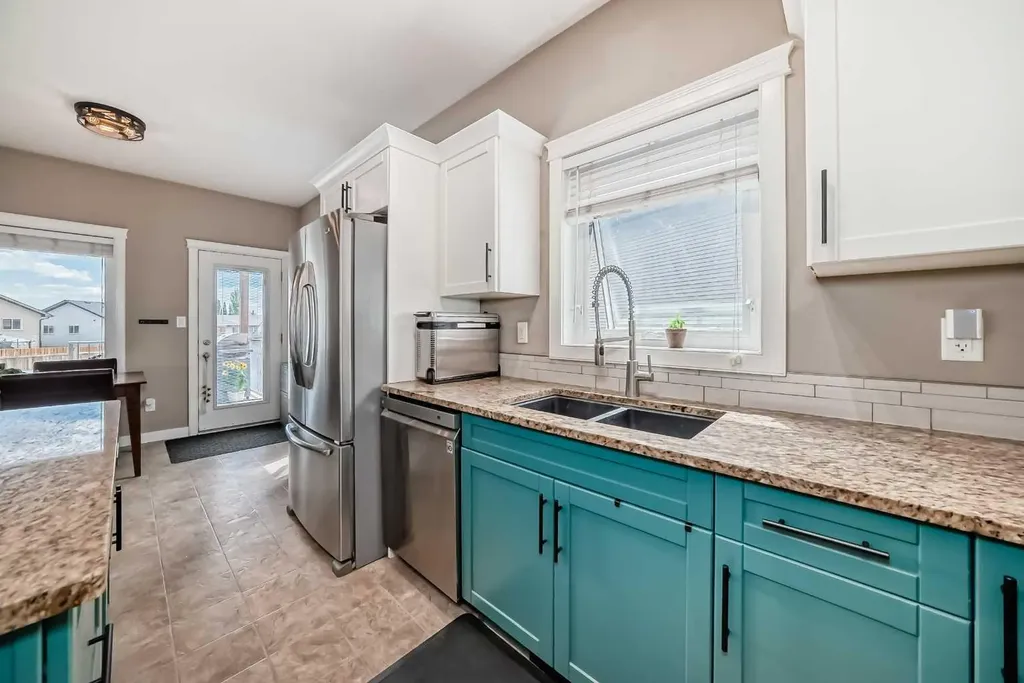 128 Almond Crescent Blackfalds AB T4M 0J5