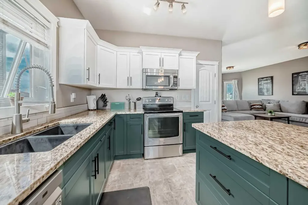 128 Almond Crescent Blackfalds AB T4M 0J5